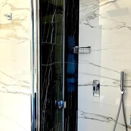 Les Di Adi Apt Appartamento